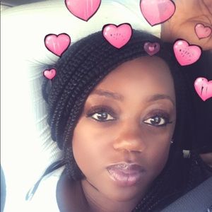 Meet your Posher, Yanisha